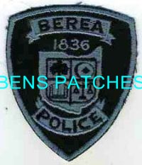 OHIO,BEREA POLICE SUBDUED 1_wm